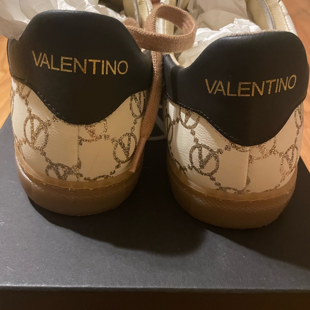Valentino White and Gold Glitter Patterned Sneakers - Picture 2 of 7